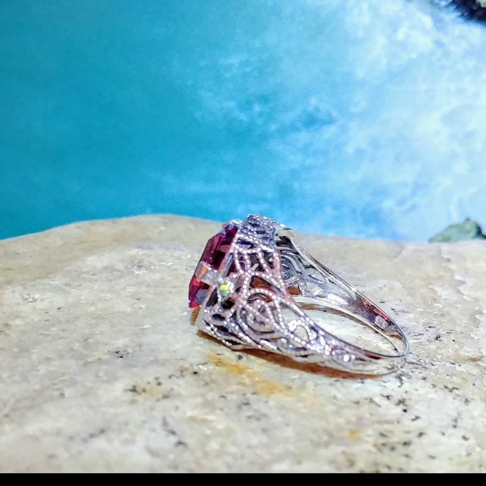 🆕🌺 Color Changing Alexandrite - Picture 4 of 6